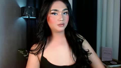 Snapshot of catherine_louise chatting on October 8, 2:02 am cath online show from October 8, 2:02 am