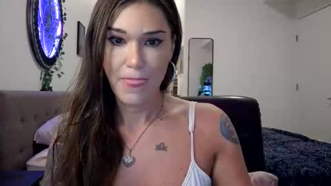 Cayla online show from November 13, 1:15 am