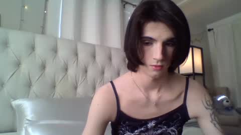 Snapshot of chanel2002 chatting on March 11, 2:07 pm chanel2002 online show from March 11, 2:07 pm