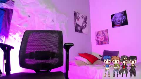 Snapshot of charlotte_joestar chatting on October 8, 4:36 am Charlie online show from October 8, 4:36 am