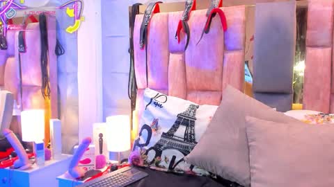 Snapshot of charlotte_landry__ chatting on September 24, 5:41 pm CHARLOTTELANDRY online show from September 24, 5:41 pm