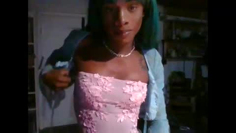 Snapshot of charr1barr chatting on September 14, 7:13 am Miss Chocolate online show from September 14, 7:13 am