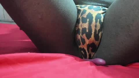 Snapshot of charykataleiyha chatting on December 17, 9:05 pm chary kataleiyha online show from December 17, 9:05 pm