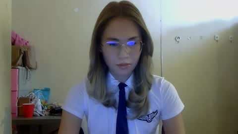 Snapshot of chelly4u69 chatting on September 18, 4:40 am chelly4u69 online show from September 18, 4:40 am