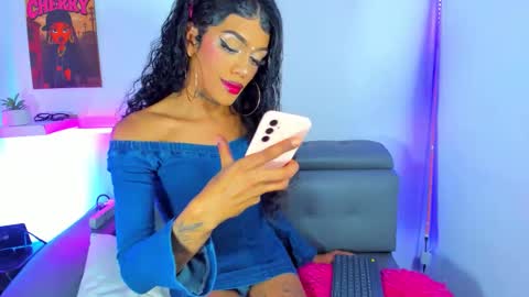 cherry_gate online show from October 15, 7:30 am