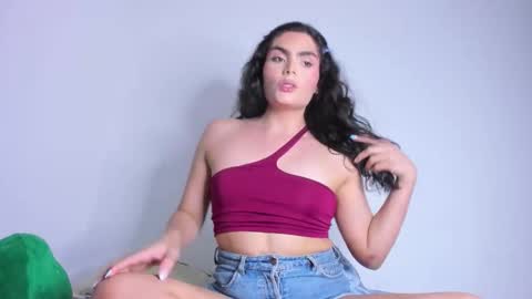 Snapshot of cheryl_blossom69 chatting on September 17, 3:33 am Mafe 3 online show from September 17, 3:33 am