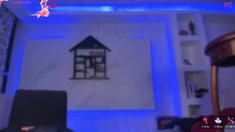 chloe_cooperr online show from February 13, 4:52 am