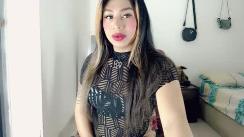 Snapshot of chocolatetriplex chatting on September 23, 12:10 pm chocolatetriplex online show from September 23, 12:10 pm