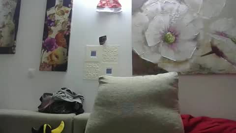 Snapshot of cinthia2525 chatting on January 6, 11:29 am cinthia2525 online show from January 6, 11:29 am