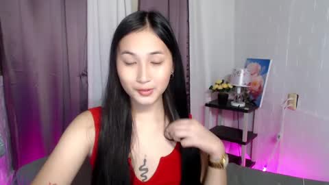 Snapshot of classy_mikah chatting on February 27, 2:32 pm MIKAY OR MIKAH online show from February 27, 2:32 pm