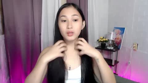 Snapshot of classy_mikah chatting on February 28, 8:09 am MIKAY OR MIKAH online show from February 28, 8:09 am