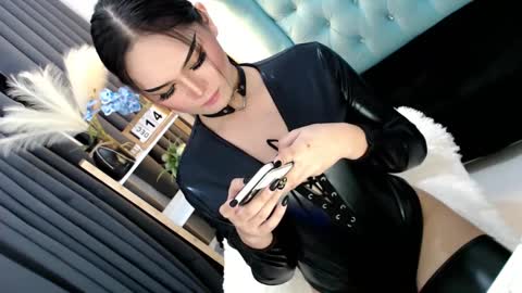 Snapshot of cleofex chatting on December 13, 8:37 pm Cleo online show from December 13, 8:37 pm