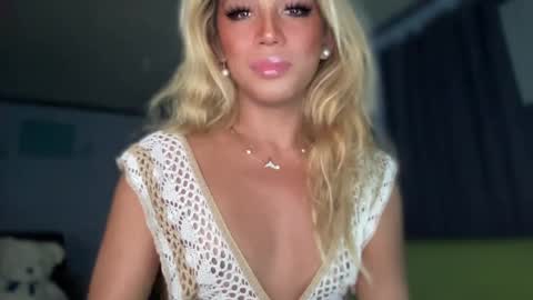 Snapshot of cockprincess_dianna chatting on January 4, 4:00 pm PrincessDianna IslandGirl CUMSHOW in PVT and PASSWORDSHOW online show from January 4, 4:00 pm