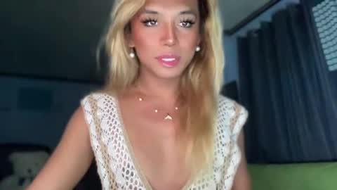 Snapshot of cockprincess_dianna chatting on January 9, 6:04 pm PrincessDianna IslandGirl CUMSHOW in PVT and PASSWORDSHOW online show from January 9, 6:04 pm