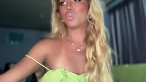 Snapshot of cockprincess_dianna chatting on February 14, 8:31 am PrincessDianna IslandGirl CUMSHOW in PVT and PASSWORDSHOW online show from February 14, 8:31 am
