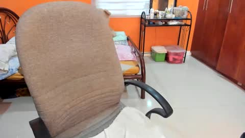 Snapshot of cocktits69 chatting on February 7, 12:09 am titanis online show from February 7, 12:09 am