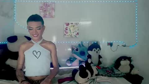 Snapshot of couple_sweet1016 chatting on September 26, 11:24 pm ALEXA KIM online show from September 26, 11:24 pm