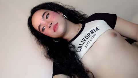 Snapshot of crazy_vixen chatting on January 6, 11:18 am Hot Ayisha online show from January 6, 11:18 am