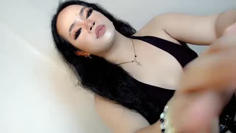 Snapshot of crazy_vixen chatting on January 17, 6:58 pm Hot Ayisha online show from January 17, 6:58 pm