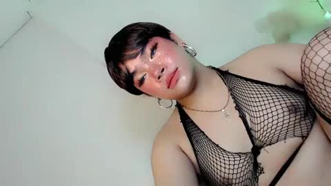 Snapshot of crazy_vixen chatting on March 10, 6:12 pm Hot Ayisha online show from March 10, 6:12 pm