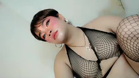 Snapshot of crazy_vixen chatting on March 12, 5:49 pm Hot Ayisha online show from March 12, 5:49 pm