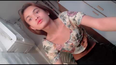 Delilah online show from October 15, 10:04 am