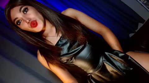 Snapshot of creamycum_celinexxx chatting on December 25, 4:00 pm Celine online show from December 25, 4:00 pm