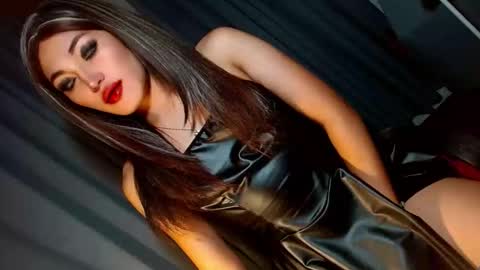 Snapshot of creamycum_celinexxx chatting on January 12, 4:40 pm Celine online show from January 12, 4:40 pm