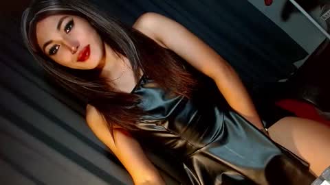 Snapshot of creamycum_celinexxx chatting on January 14, 4:29 pm Celine online show from January 14, 4:29 pm