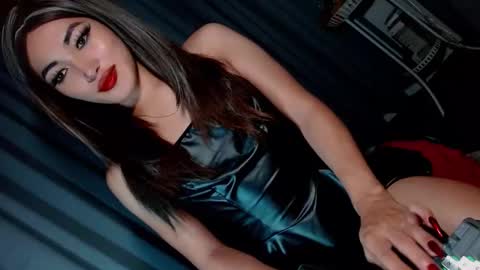 Snapshot of creamycum_celinexxx chatting on January 17, 4:26 pm Celine online show from January 17, 4:26 pm