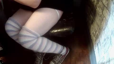 Snapshot of crossdresser_krystal chatting on March 9, 4:44 pm crossdresser krystal online show from March 9, 4:44 pm