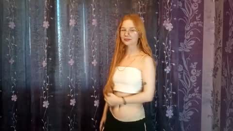 Snapshot of cucumber_kringe chatting on September 30, 11:32 am Sia online show from September 30, 11:32 am