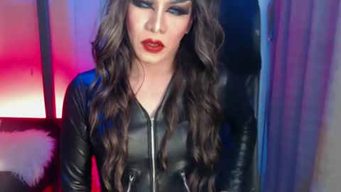 CUMMELA SLUTI online show from March 1, 8:47 am