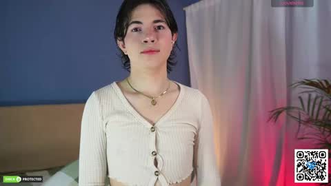 Snapshot of cute_erelis chatting on January 6, 3:09 am You Erelis online show from January 6, 3:09 am