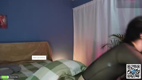 Snapshot of cute_erelis chatting on January 9, 2:54 am You Erelis online show from January 9, 2:54 am