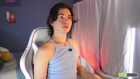 Snapshot of cute_erelis chatting on March 6, 4:04 am You Erelis online show from March 6, 4:04 am