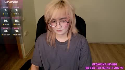 Snapshot of cute_yuki_kun chatting on September 26, 8:28 pm the goal is 50 thumbs up online show from September 26, 8:28 pm