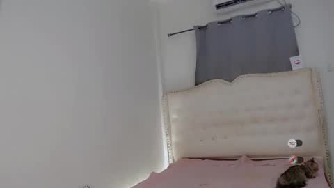 Snapshot of cutie_pinayx chatting on October 2, 6:14 am AUDREY online show from October 2, 6:14 am