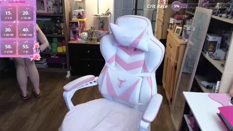 Cutie Velvette online show from October 30, 4:17 pm