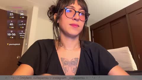 Snapshot of cutiepiemiu chatting on January 11, 1:48 am cutiepiemiu - online show from January 11, 1:48 am