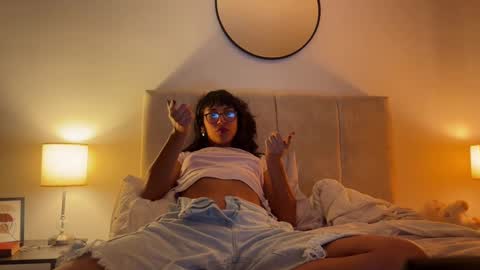 Snapshot of cutiepiemiu chatting on February 28, 5:48 am cutiepiemiu - online show from February 28, 5:48 am
