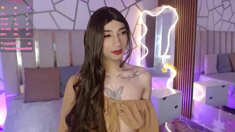 Cyrus online show from March 6, 4:56 pm