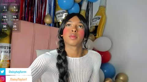 Snapshot of daisytaylor_ chatting on September 22, 1:05 pm Daisy online show from September 22, 1:05 pm