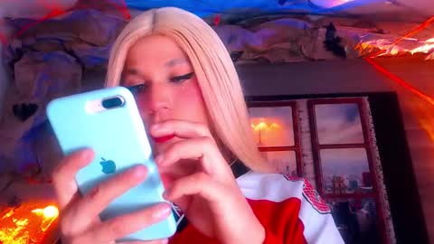         online show from October 24, 4:39 am