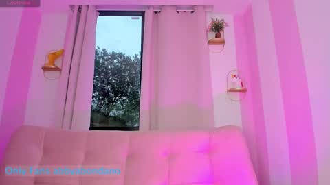 Snapshot of danafinet chatting on September 17, 11:04 am A B B Y online show from September 17, 11:04 am