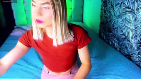 Snapshot of dani_lovet1 chatting on January 30, 2:27 am dani online show from January 30, 2:27 am