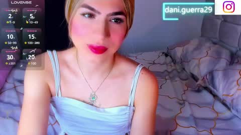 Snapshot of dani_lovet1 chatting on February 25, 3:49 pm dani online show from February 25, 3:49 pm