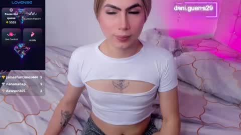 dani online show from October 10, 7:26 pm