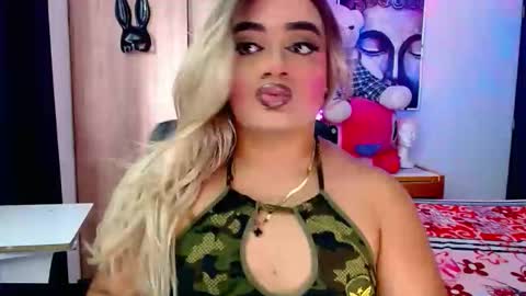 danipein online show from October 6, 1:33 pm