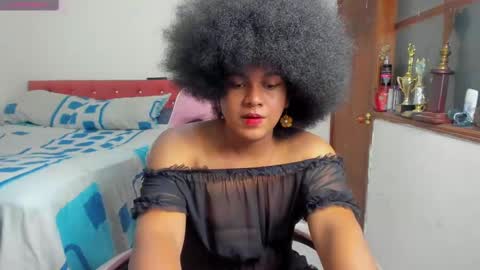 Snapshot of danisweet_ chatting on March 6, 2:03 am dani online show from March 6, 2:03 am